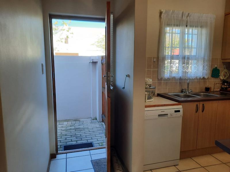 2 Bedroom Property for Sale in Oudtshoorn Western Cape